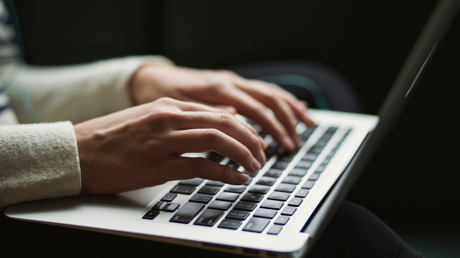 &Pi;&lambda;&alpha;&tau;&phi;ό&rho;&mu;&alpha; &Sigma;&upsilon;&gamma;&gamma;&rho;&alpha;&phi;ή&sigmaf; NanoWriMo &Pi;&rho;&omicron;&sigmaf; &Tau;&epsilon;&rho;&mu;&alpha;&tau;&iota;&sigma;&mu;ό &Lambda;ό&gamma;&omega; &Delta;&iota;&alpha;&phi;&omega;&nu;&iota;ώ&nu; &gamma;&iota;&alpha; &tau;&eta;&nu; AI &kappa;&alpha;&iota; &tau;&eta; &Sigma;&upsilon;&nu;&tau;&eta;&rho;&eta;&tau;&iota;&kappa;ή &Delta;&iota;&alpha;&chi;&epsilon;ί&rho;&iota;&sigma;&eta; &Pi;&epsilon;&rho;&iota;&epsilon;&chi;&omicron;&mu;έ&nu;&omicron;&upsilon;